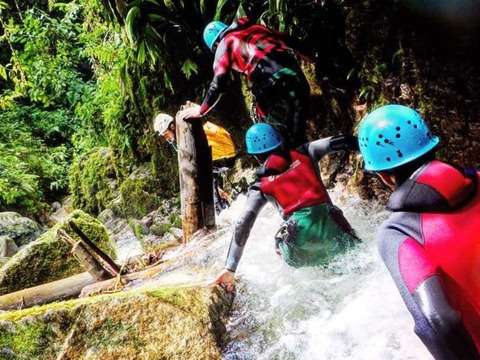 Full Day de Rafting, Canyoning, Canopy y Puenting