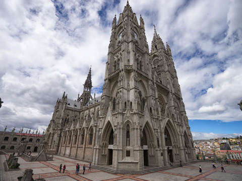 City Tour: Quito Histórico + Mitad del Mundo