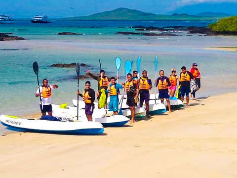 Full Day Kayak y Snorkel en la Isla Isabela